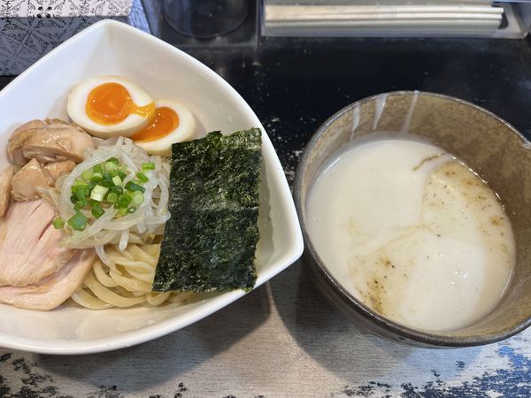 「濃厚つけ麺（煮干し味）　鳥ほぐし　味玉トッピング」@つけ麺専門店 きじ亭の写真