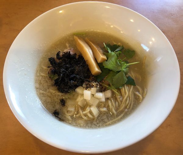 「カキ出汁の濃密潮そば」@㐂九八～エキチカ～の写真