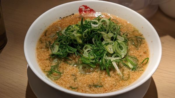 「ラーメンネギ多め（950円）」@京都銀閣寺 ますたにラーメン 日本橋本店の写真