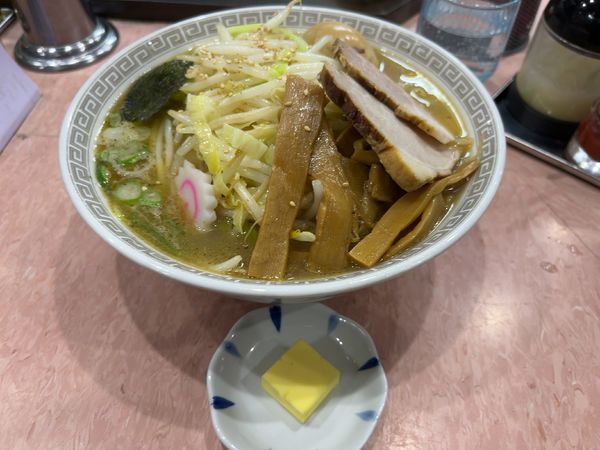 「中華そば（小）塩　野菜　バター」@所沢大勝軒の写真