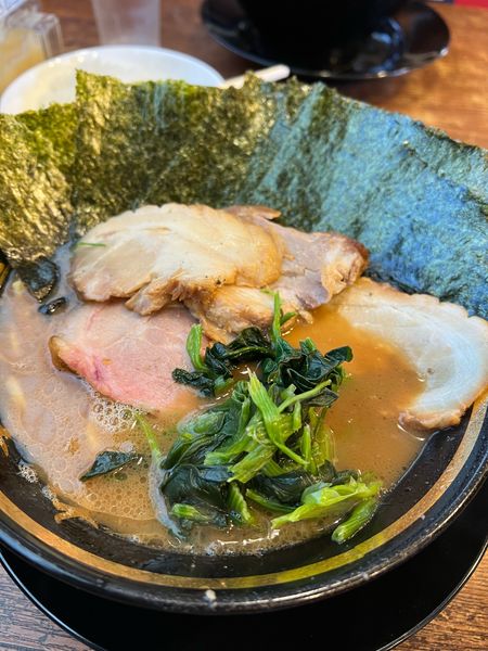 「ラーメン　バラチャーシュー2枚　のり」@家系ラーメン王道家直系 環家の写真