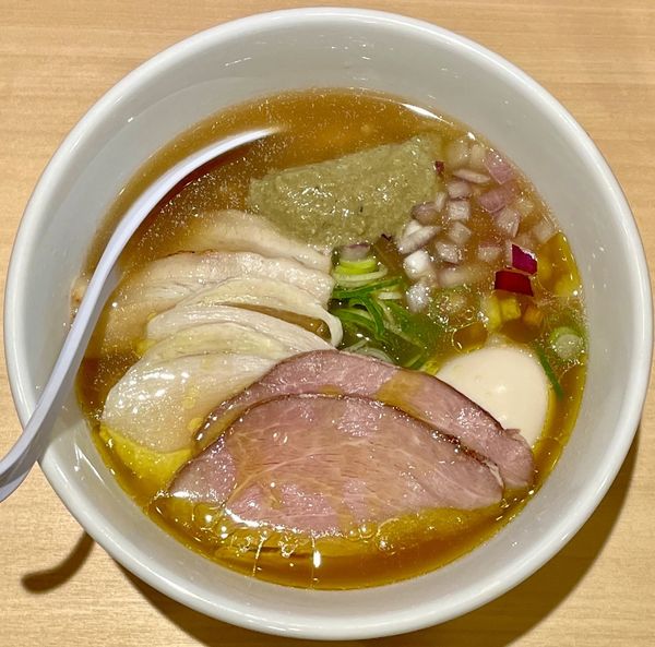 「［期間限定］特製牡蠣とポルチーニの醤油そば＋貝のしぐれ煮ご飯」@蛤麺しちりの写真