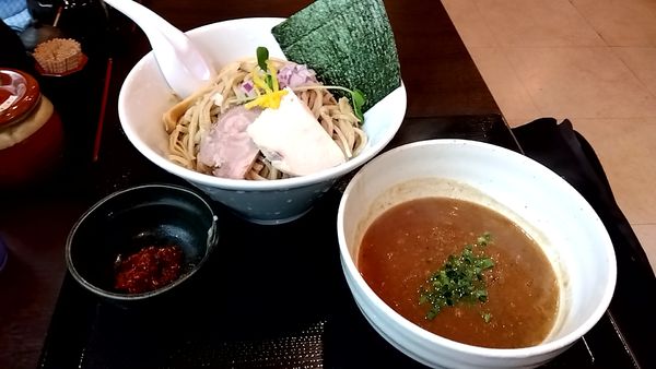 「魚介辛つけ麺　大盛（１，０５０円）」@麺処 黒の写真