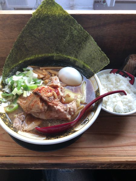 「スーパーゴールデン」@すごい煮干ラーメン凪 新宿ゴールデン街店 本館の写真