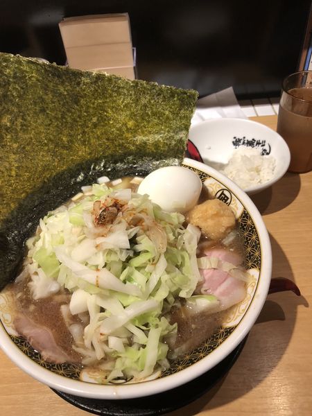 「特製すごい煮干しラーメン」@すごい煮干ラーメン凪 新宿ゴールデン街店 別館の写真