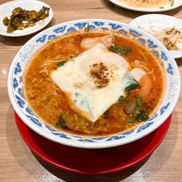 「チーズトマトらーめん」@九州らーめん亀王 十三駅前店の写真
