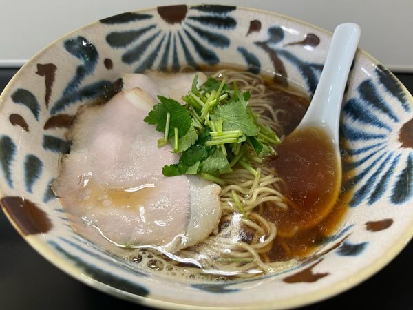 「アゴだし醤油らーめん」@自家製麺SHINの写真
