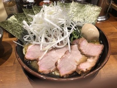 「全部乗せ」@らーめん三郷家の写真