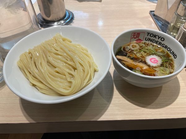 「つけめんライト　麺の量M」@TOKYO UNDER GROUND RAMEN 頑者の写真