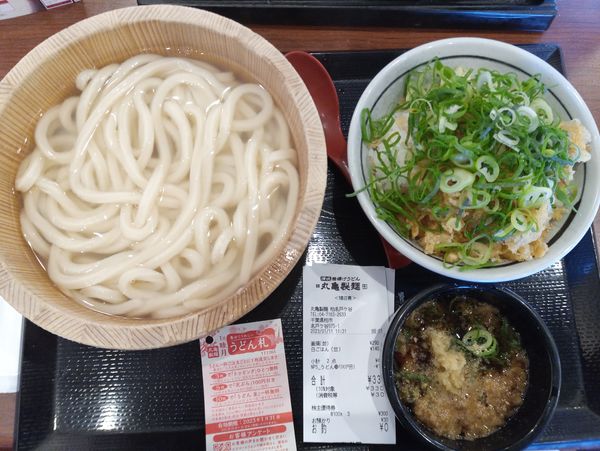 「釜揚げうどん並290円、白ごはん140円」@丸亀製麺 柏名戸ヶ谷店の写真