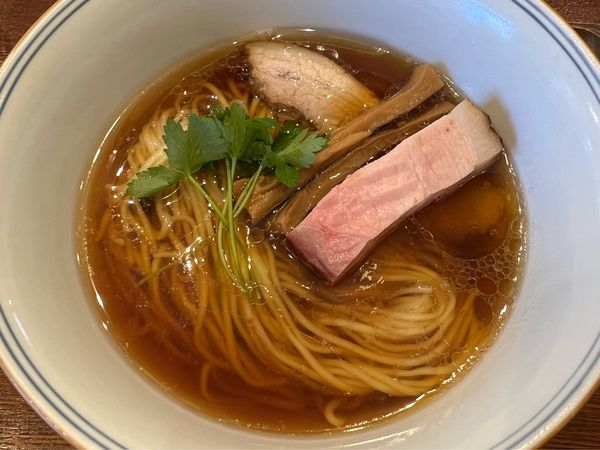 「醤油らぁ麺」@Ramen FeeLの写真