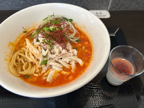 「鶏絲坦々麺880円」@CHINESE DINING 瑞の写真