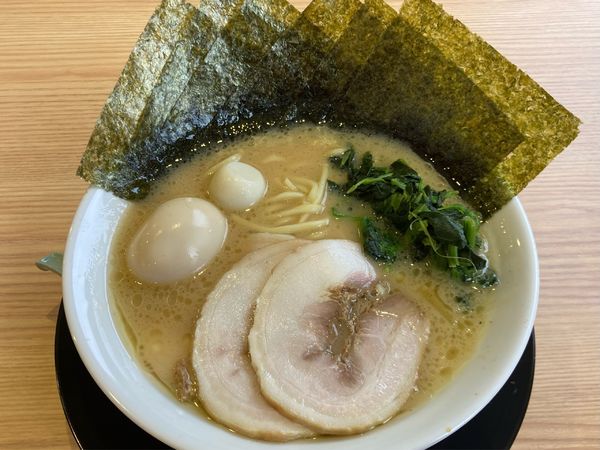 「MAXラーメン」@横浜家系ラーメン 白金屋の写真