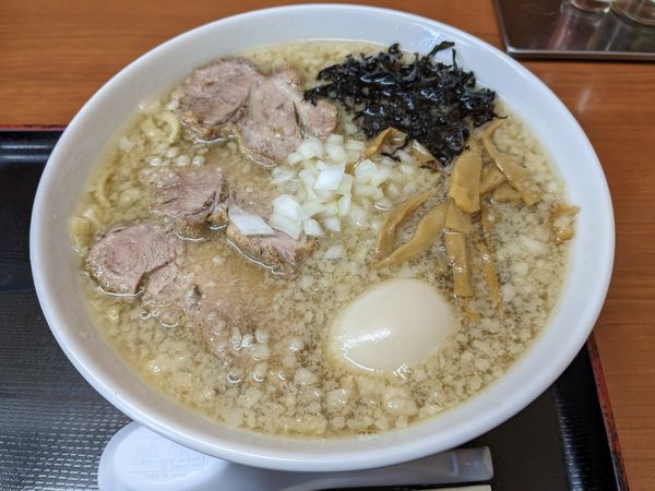 「背脂煮干 味玉」@肉煮干中華そば 鈴木ラーメン店の写真