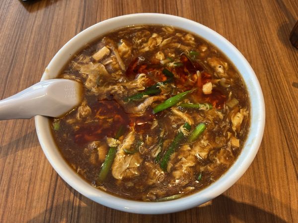 「大盛サンラー麺　麺硬め　880円」@船橋餃子軒の写真