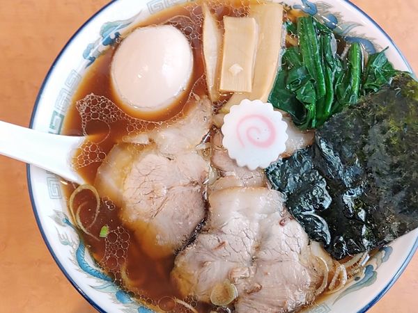 「チャーシューメン＋味玉」@麺屋かむいの写真