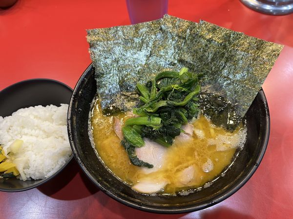 「ラーメン　ライス」@家系総本山 ラーメン吉村家の写真