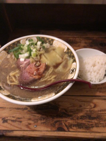 「煮干しそば」@すごい煮干ラーメン凪 新宿ゴールデン街店 本館の写真
