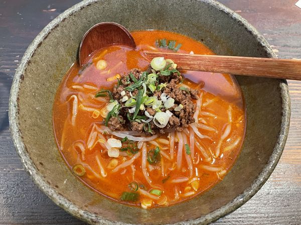 「担々麺　￥８００」@梨楽の写真