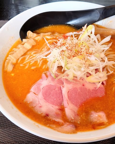 「【冬の限定2】辛味噌らぁ麺 980円」@中華そば 向日葵の写真