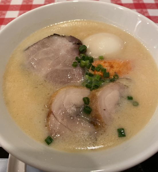 「クリーミーラーメン チャーシュー3種類　１２００円」@Lunaの世界の写真