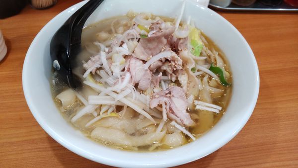 「鶏塩刀削麺」@中華料理 海月の写真
