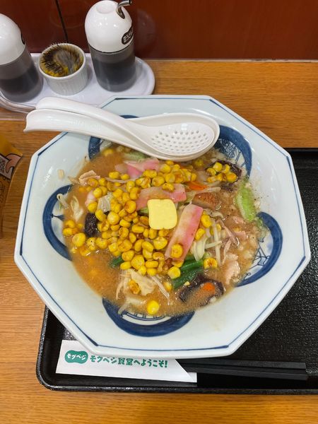 「北海道コーンバターみそちゃんぽん(890円)」@長崎ちゃんぽん リンガーハット 横浜伊勢佐木モール店の写真