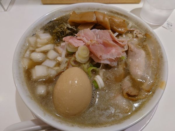 「濃口特製煮干そば」@中華そば ひらこ屋 東京ラーメンストリート店の写真