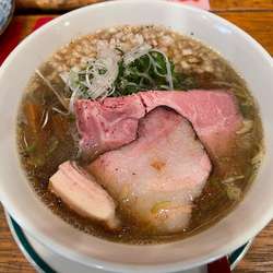 清湯の濃い煮干し鰹