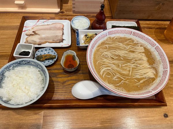 「のどぐろ定食　特製辛味　1400」@炭火焼濃厚中華そば 大覇道の写真