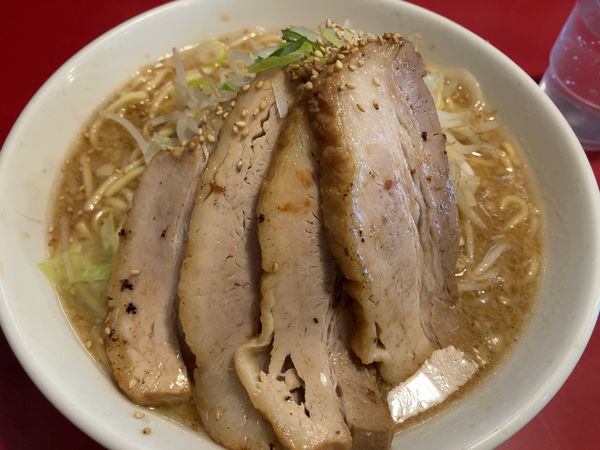「バカ馬味噌らー麺　チャーシュー増し1150円」@らー麺 つけ麺 おぐりの写真
