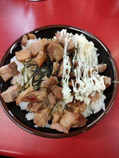 「チャーシューまぶし(無料大盛)」@IEKEI_TOKYO 王道家直系の写真