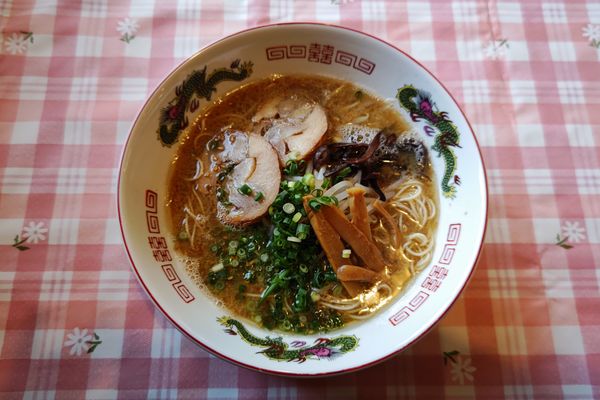 「らーめん（白）」@きく麺の写真