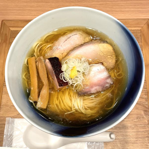 「【らぁ麺 紫陽花】白醤油らぁ麺 ￥1500」@ラーメンWalkerキッチンの写真