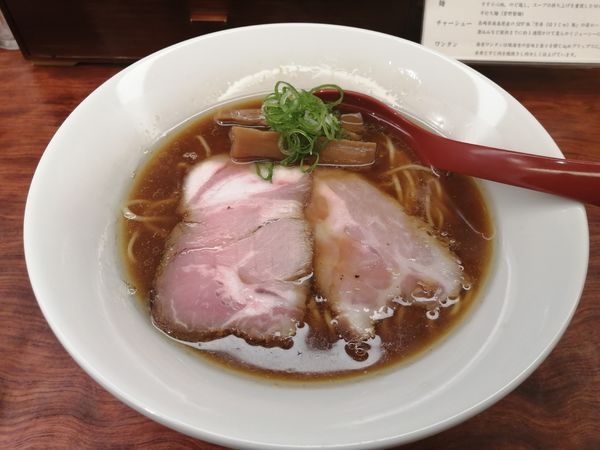 「醤油そば　　　900円」@三馬路 東京店の写真