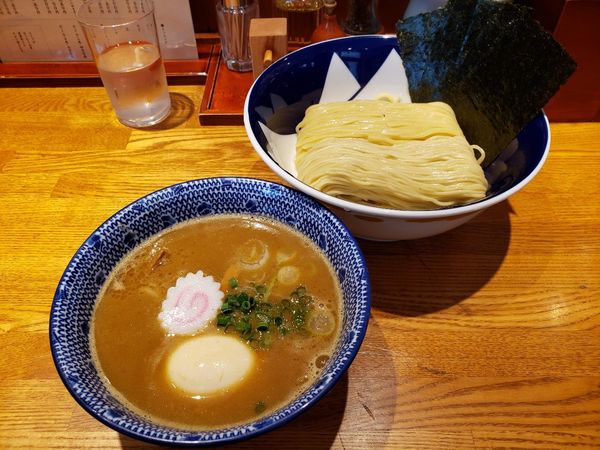 「特製濃厚煮干しつけそば」@つけそば 神田勝本の写真