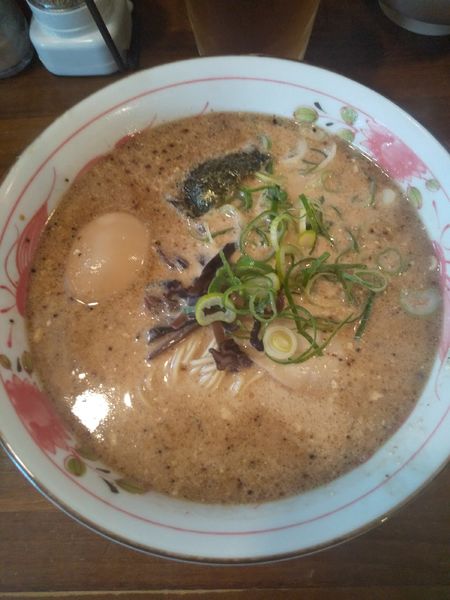 「豚骨醤油味玉ラーメン」@十六代目 哲麺 大垣上面店の写真