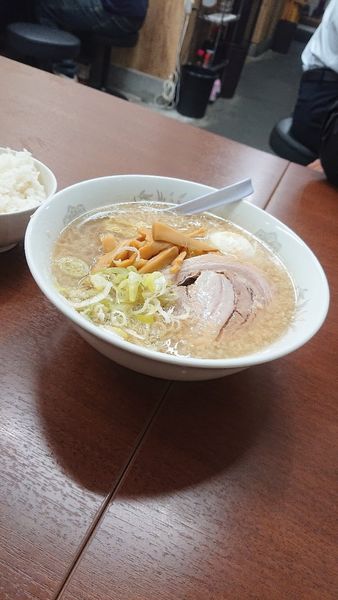 「ガンジャラーメン」@ラーメン ひかりの写真