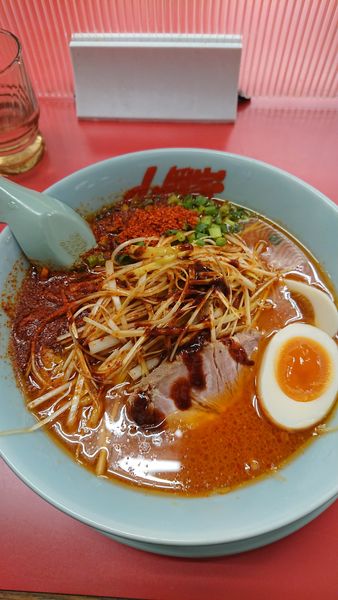 「ウルトラ激辛ラーメン」@ラーメン山岡家 千葉鎌ヶ谷店の写真