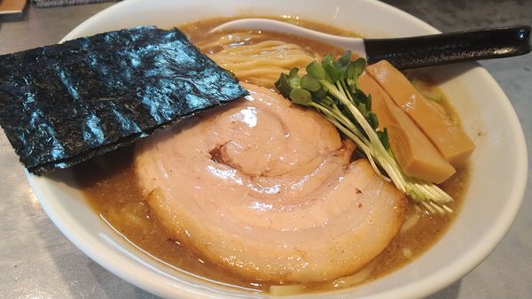 「やまらぁ、大盛り」@麺 やまらぁの写真