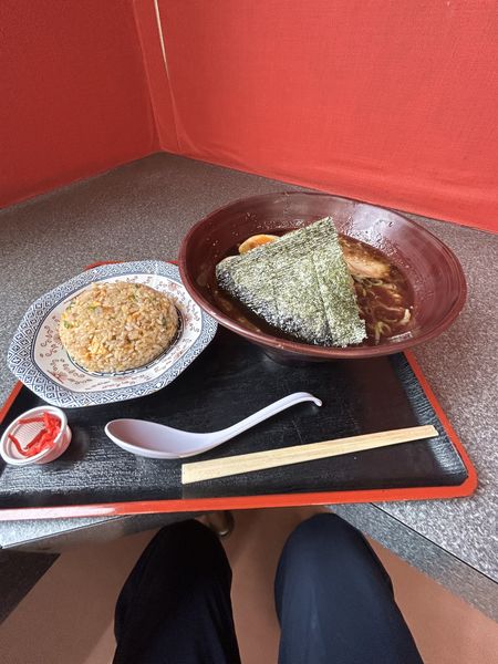 「プレミアム黒にんたまラーメンチャーハンセット」@ゆにろーず つくば店の写真