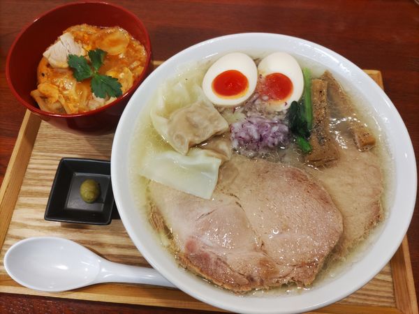 「特製中華そば(塩)200㌘·小親子丼」@中華そば 千乃鶏の写真