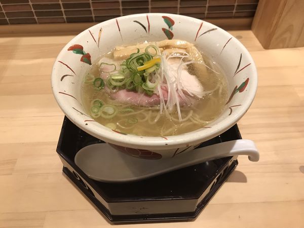 「塩らぁ麺 850円」@小麦と鈴の写真