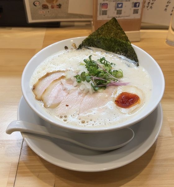 「特製濃厚鶏白湯そば」@麺将 松風の写真