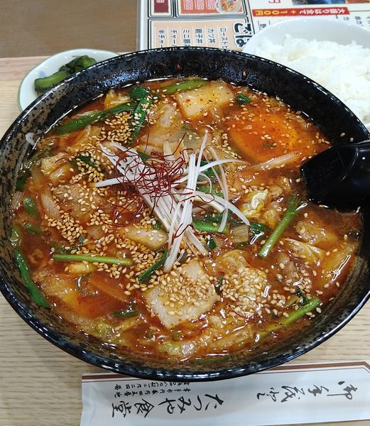 「カルビ麺(小ライス付き)」@たつみや食堂の写真