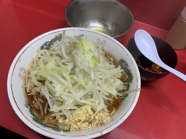 「麺半分豚一枚」@ラーメン二郎 越谷店の写真