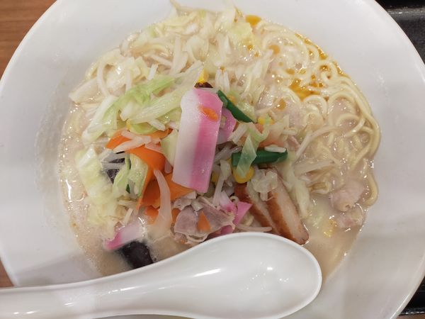 「長崎ちゃんぽん690円(麺2倍100円)」@長崎ちゃんぽん リンガーハット 新横浜北口店の写真