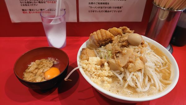 「ラーメン/脂生卵/豚1枚追加」@麺屋HEROの写真
