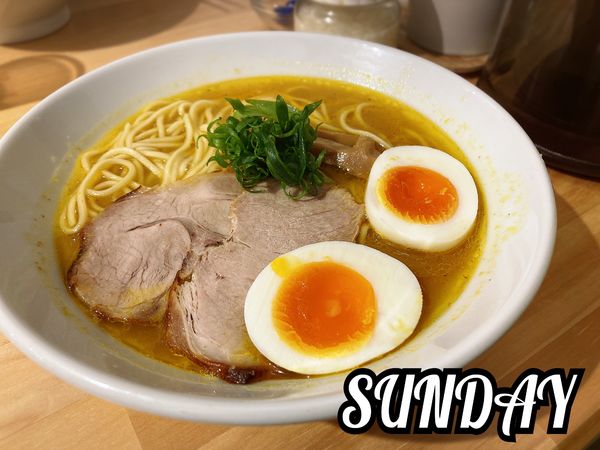 「ラーメン￥900」@トリポタラーメン SUNDAYの写真