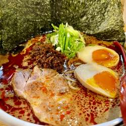 白胡麻坦々麺大盛り